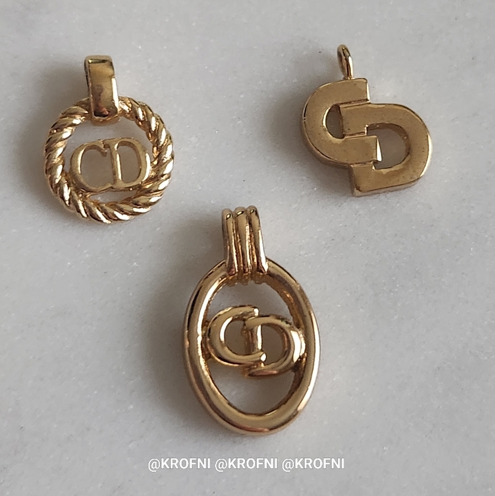 Christian Dior Authentic Gold Plated  Necklace Pendant WINNER'S CHOICE - Picture 6 of 6